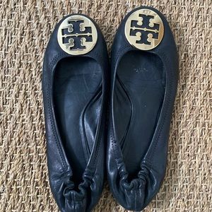 Tory Burch Minnie black flats